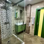 Quiet 2bd Near Sea Garden & By Apartmax Várna