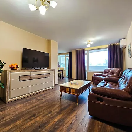 Quiet 2bd Near Sea Garden & By Apartmax Apartmán *