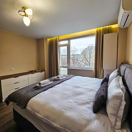Quiet 2bd Near Sea Garden & By Apartmax Διαμέρισμα Βάρνα