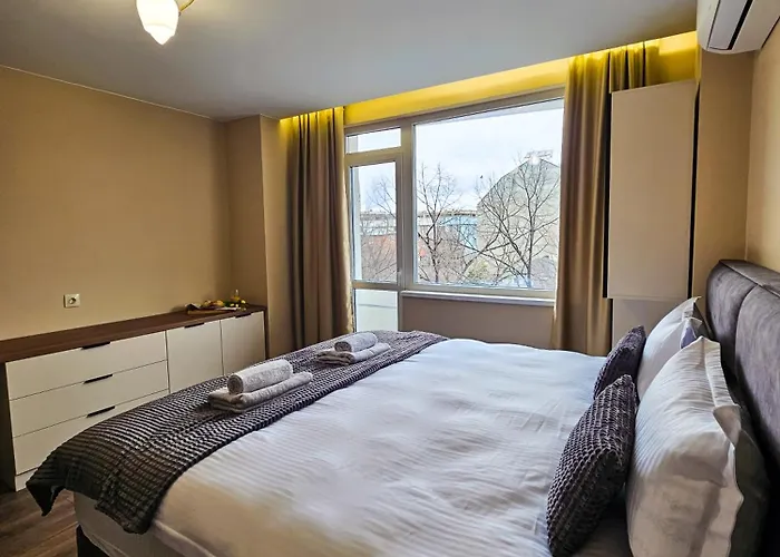Quiet 2bd Near Sea Garden & By Apartmax Apartmán Varna